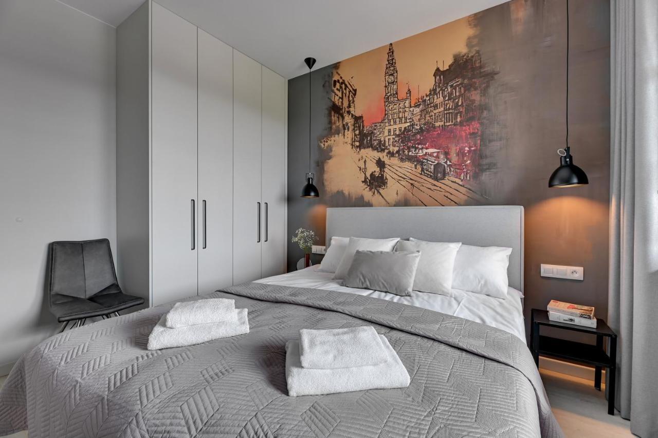 Flatbook - City Center Apartments Doki Living Gdańsk Zewnętrze zdjęcie