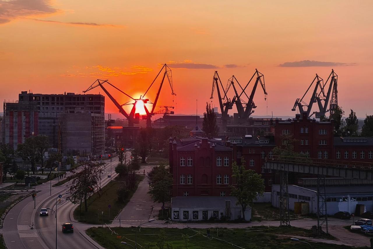 Flatbook - City Center Apartments Doki Living Gdańsk Zewnętrze zdjęcie