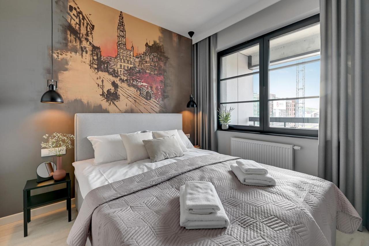Flatbook - City Center Apartments Doki Living Gdańsk Zewnętrze zdjęcie