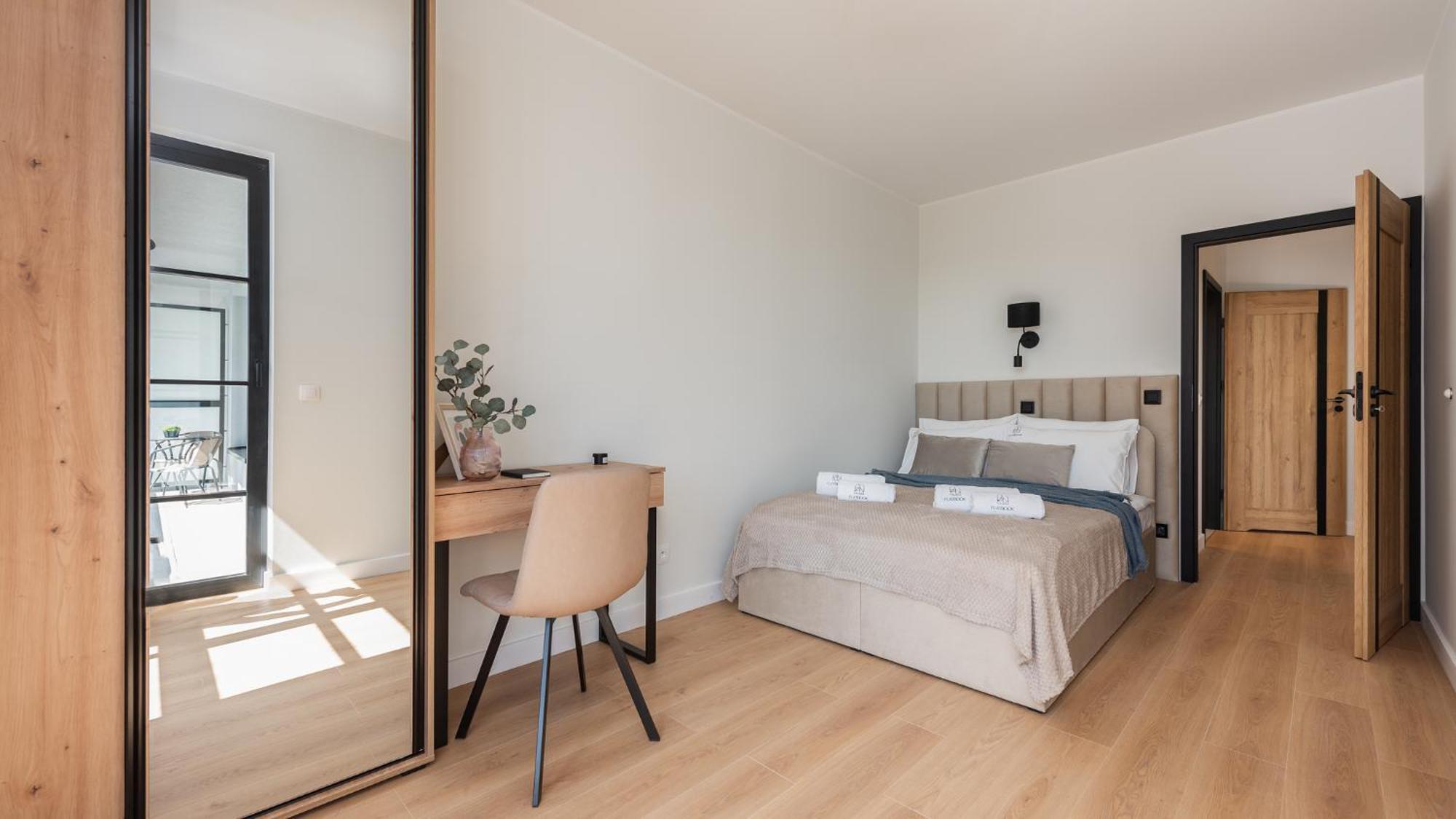 Flatbook - City Center Apartments Doki Living Gdańsk Zewnętrze zdjęcie