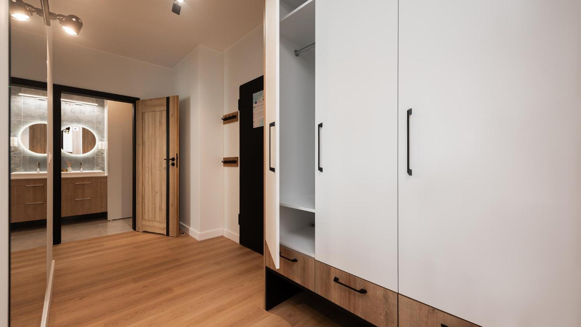Flatbook - City Center Apartments Doki Living Gdańsk Pokój zdjęcie