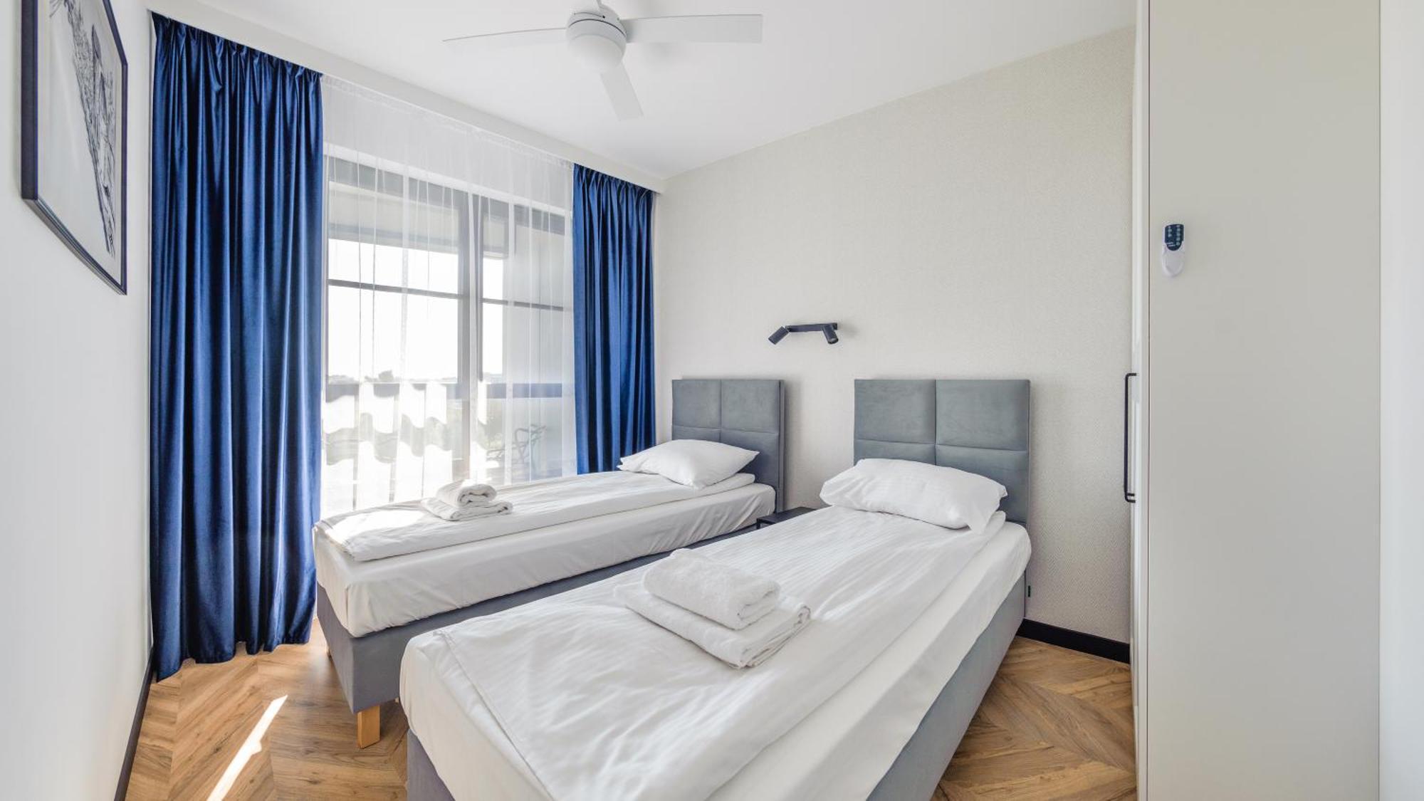 Flatbook - City Center Apartments Doki Living Gdańsk Zewnętrze zdjęcie